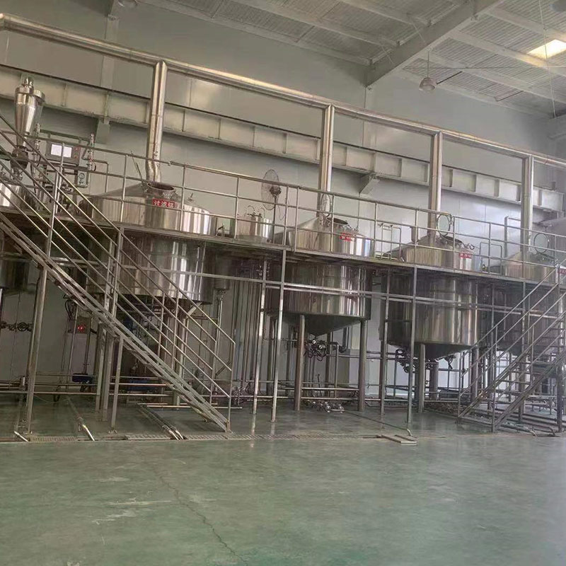 泗水精酿啤酒设备厂—平面布置、设备设计、制造、调试、培训等一条龙服务_COPY